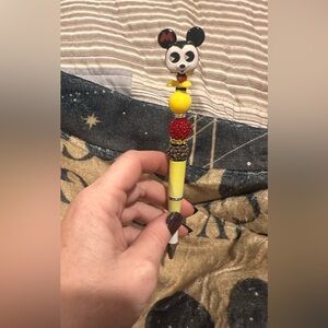 Mickey Mouse Doorable pen